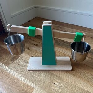 Lovevery Which Weight Scale & Pails - Enthusiast Kit (28-30 months)